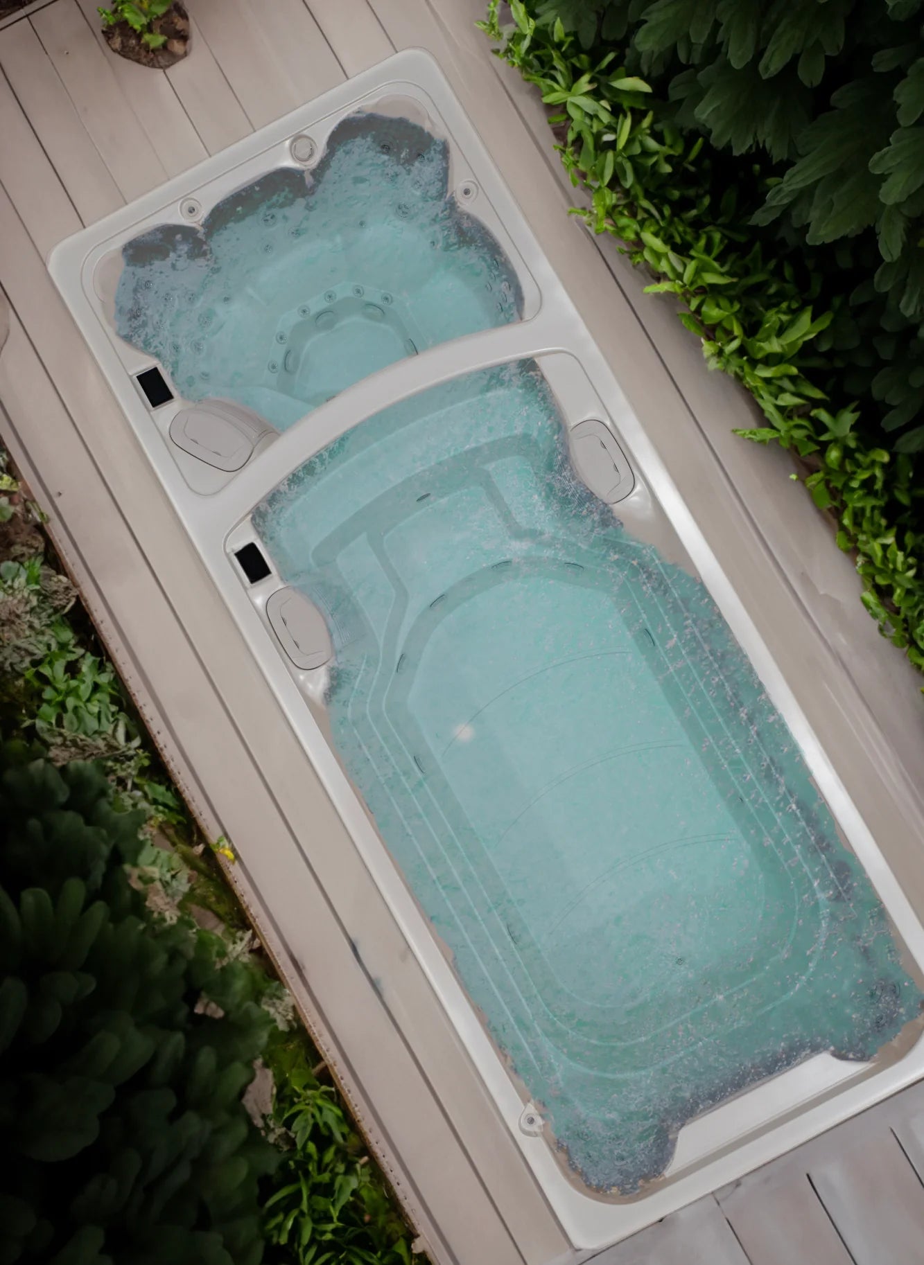 Halo 5.8 Swim spa